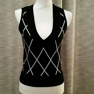 Express BLK and white vest